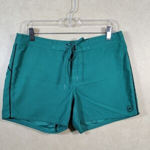 04109 O'Neill green laced tied front shorts 9 EUC